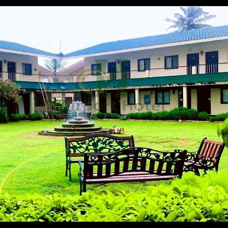 Airport Hotel Karachi Exterior photo